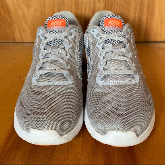 Womens 7.5 Nike Revolution 3 Athletic Shoes Gray Orange SEF1186 - Picture 2 of 8